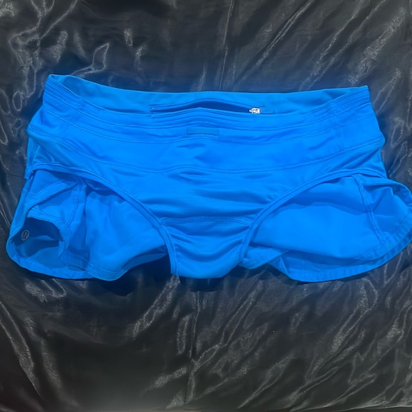 Lululemon speed up low rise 2.5 size 6 shorts - Picture 2 of 6